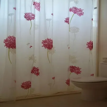 Sleeps 4 Pool Wifi 别墅 *