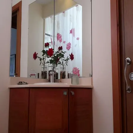 Sleeps 4 Pool Wifi Villa