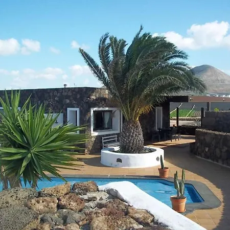 Sleeps 4 Pool Wifi