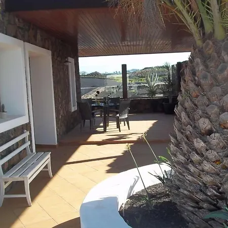Sleeps 4 Pool Wifi * Tinguaton