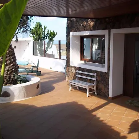 Sleeps 4 Pool Wifi Βίλα