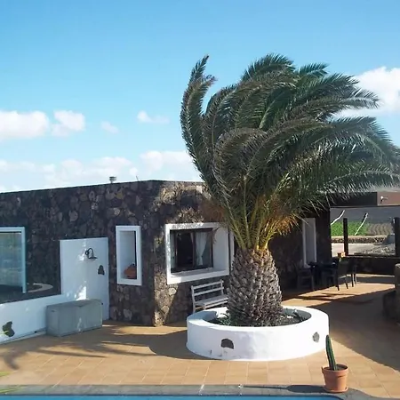 Sleeps 4 Pool Wifi Βίλα *