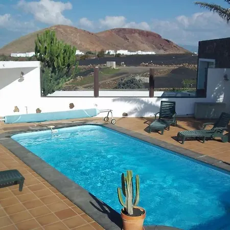 Sleeps 4 Pool Wifi Βίλα *
